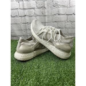 Adidas Womens Ultra Boost Continental 116757386 YYA606001 Size 10 Off White